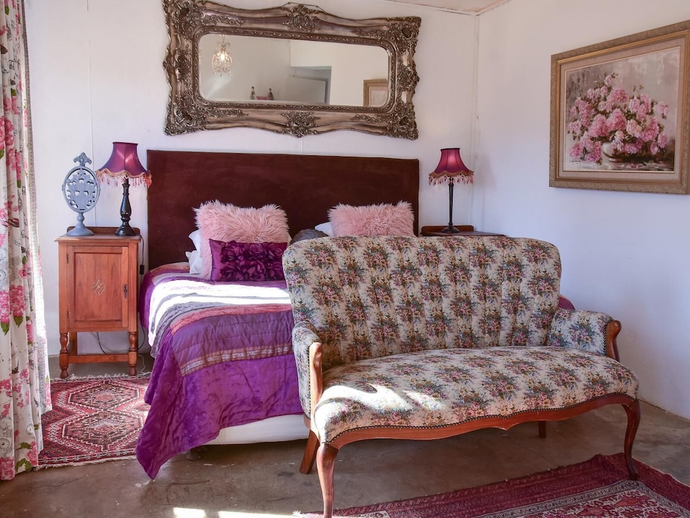 Roos House photo 3
