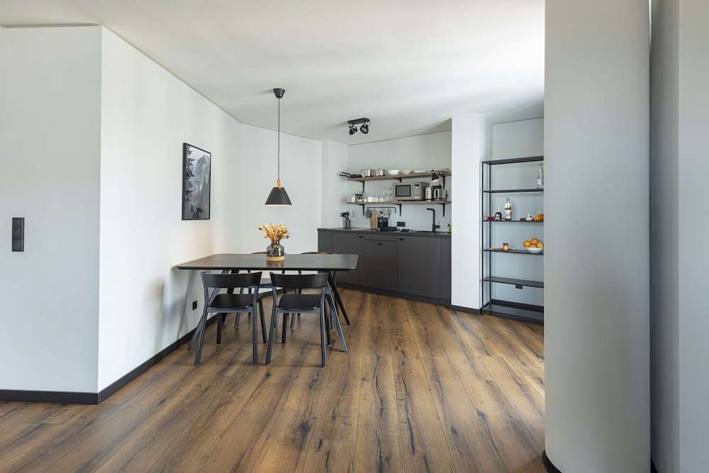 Family Apartment (BlackF XL) photo 2