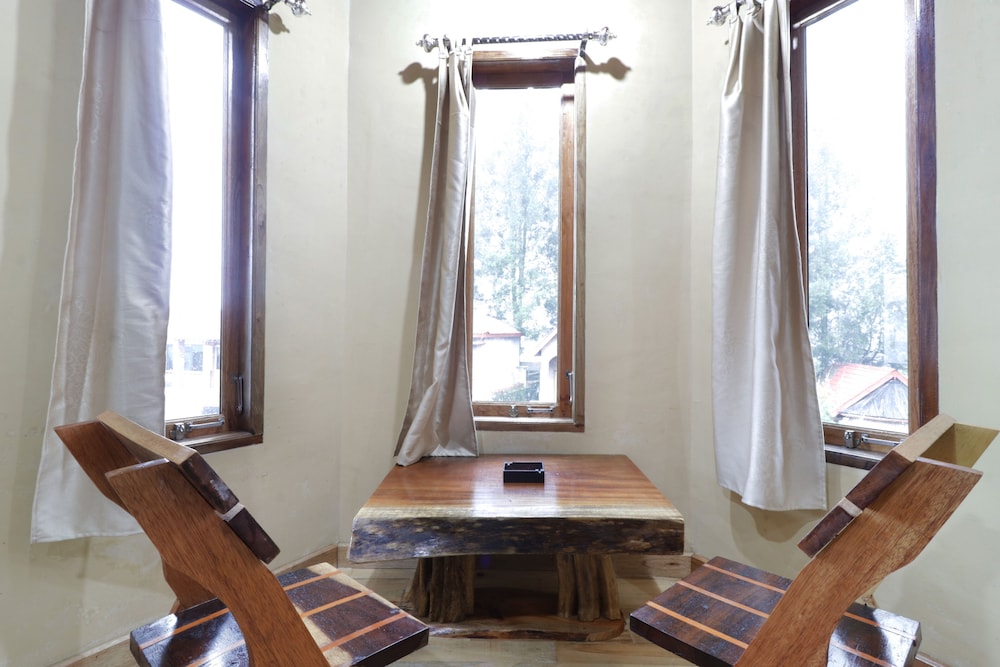Deluxe Room - Photo 7