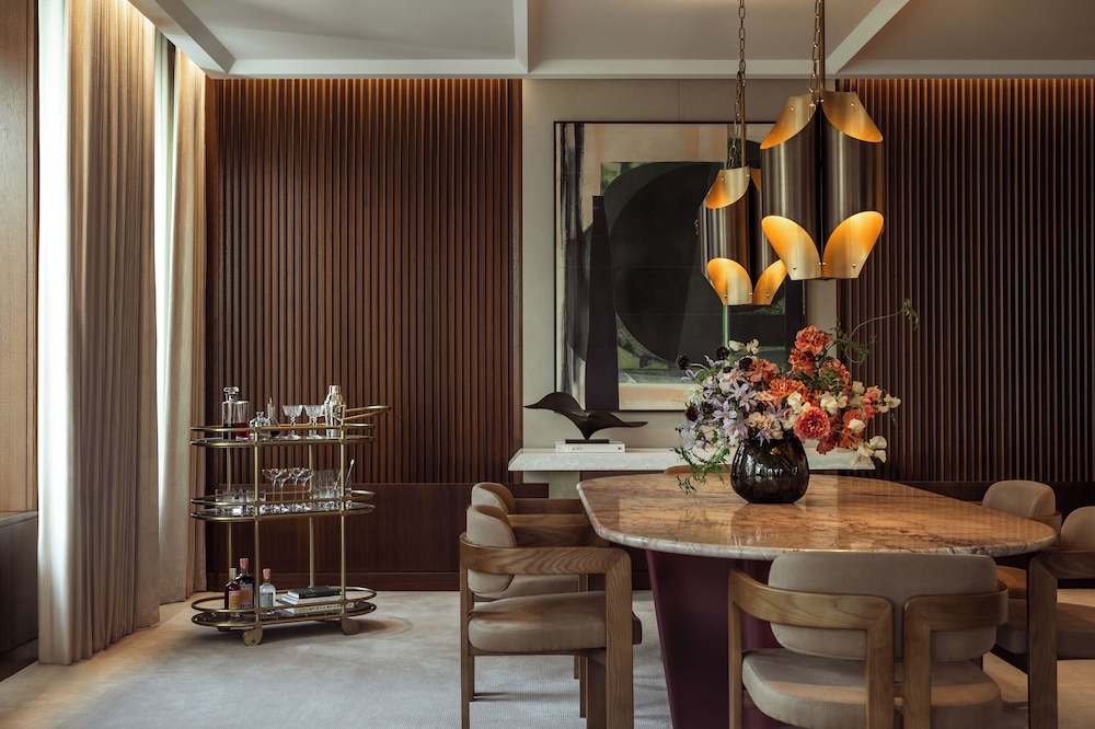 London Suite