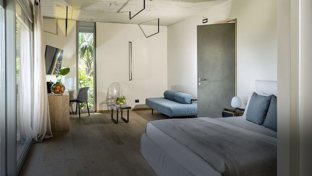 Bungalow, 1 Queen Bed (2 pax)