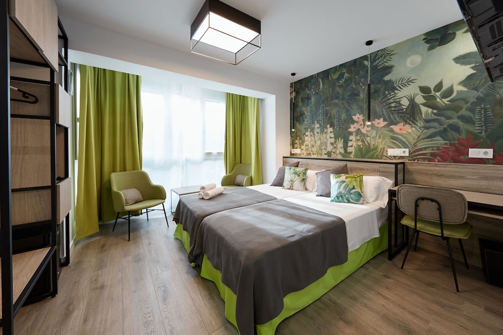 Superior Double or Twin Room - Photo 2