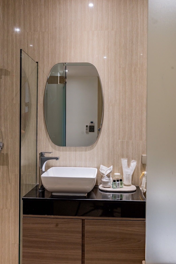 Deluxe Room, City View photo 2
