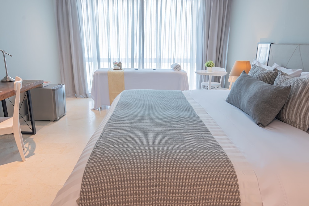 Luxury Double Room, 1 King Bed photo 2