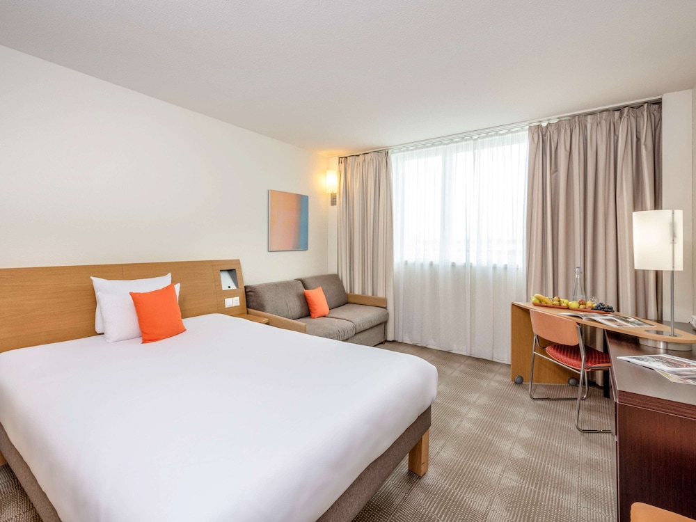 Superior Room, 1 Queen Bed with Sofa bed