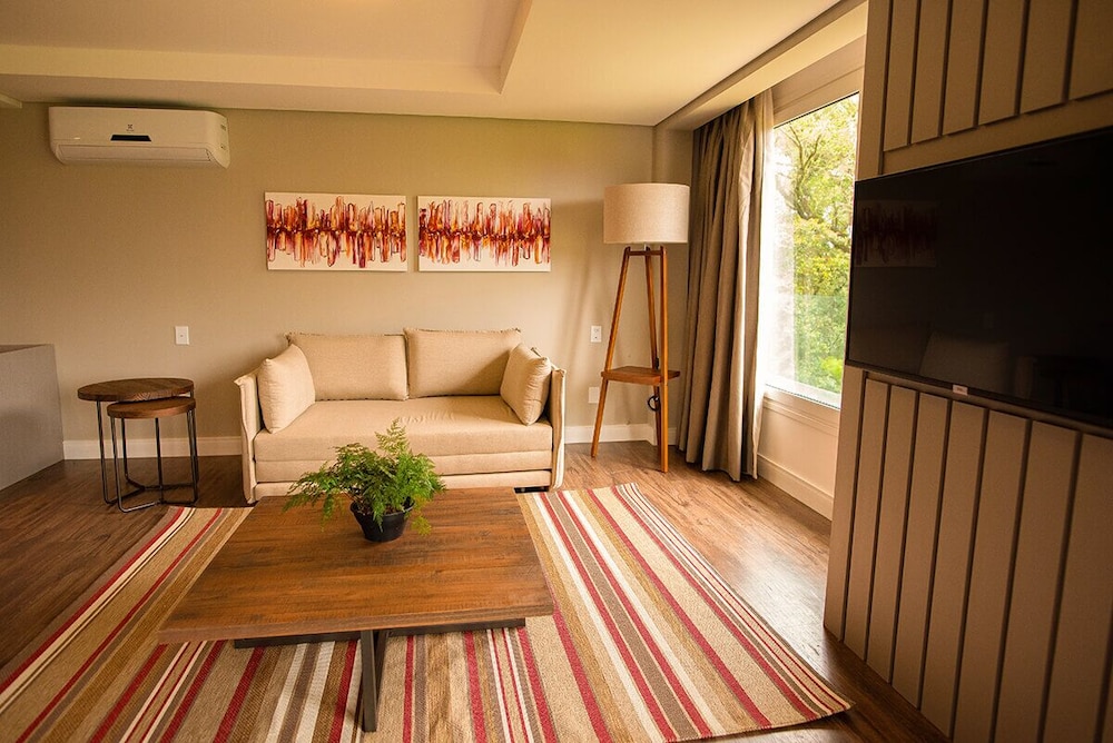 Superior Studio Suite photo 3