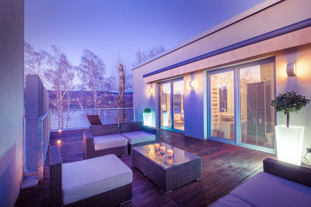 Executive Apartment, Lake View (Terrace 30m²) photo 3
