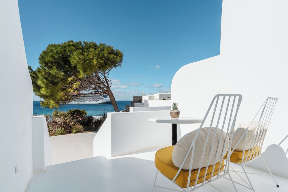 Superior Double Room Sea View - Photo 6