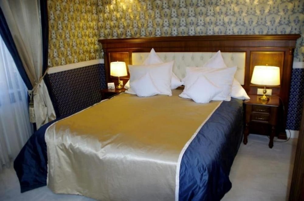 Deluxe Double Room, City View photo 1
