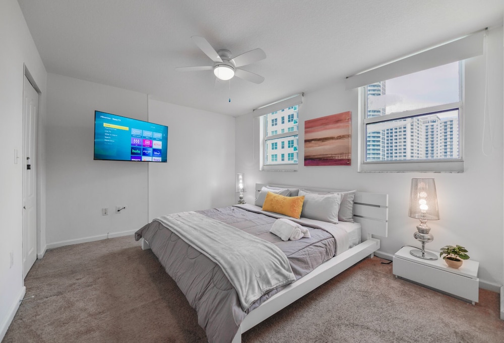Deluxe Apartment photo 2