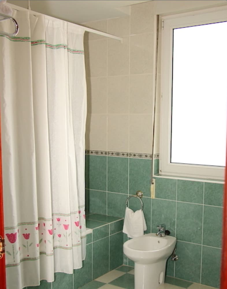 Suite, Jetted Tub - Photo 4