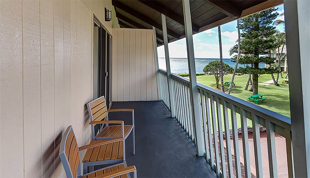 One Bedroom Ocean View (2nd Floor, Stair Access Only)