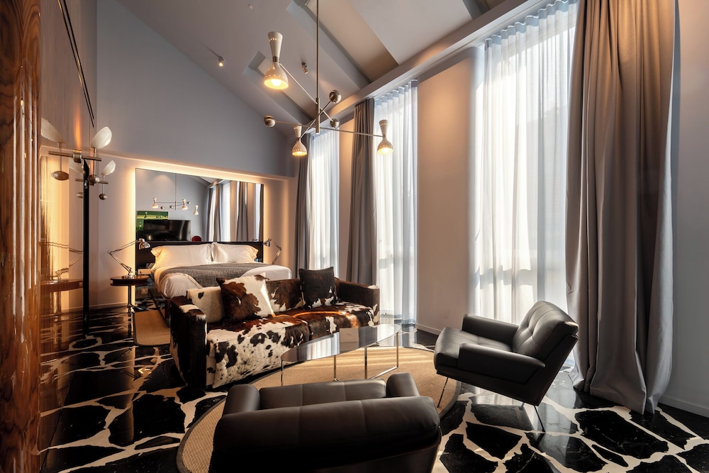 Panoramic Suite