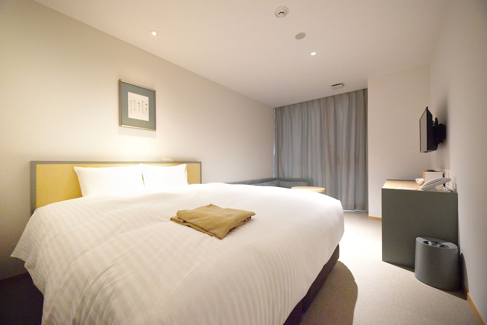 Superior King Room, Non Smoking - Photo 3