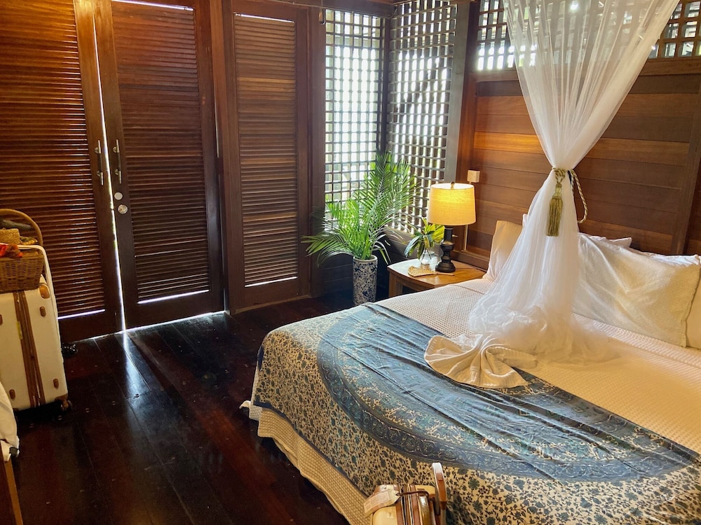 Panoramic Double Room, 1 King Bed, Balcony, Sea View - Photo 1