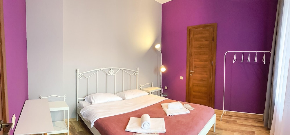Standard Room, 1 Queen Bed (2) photo 1