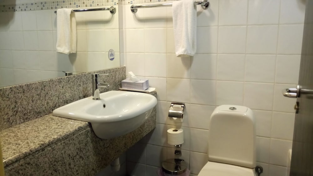 Executive Double or Twin Room - Photo 7