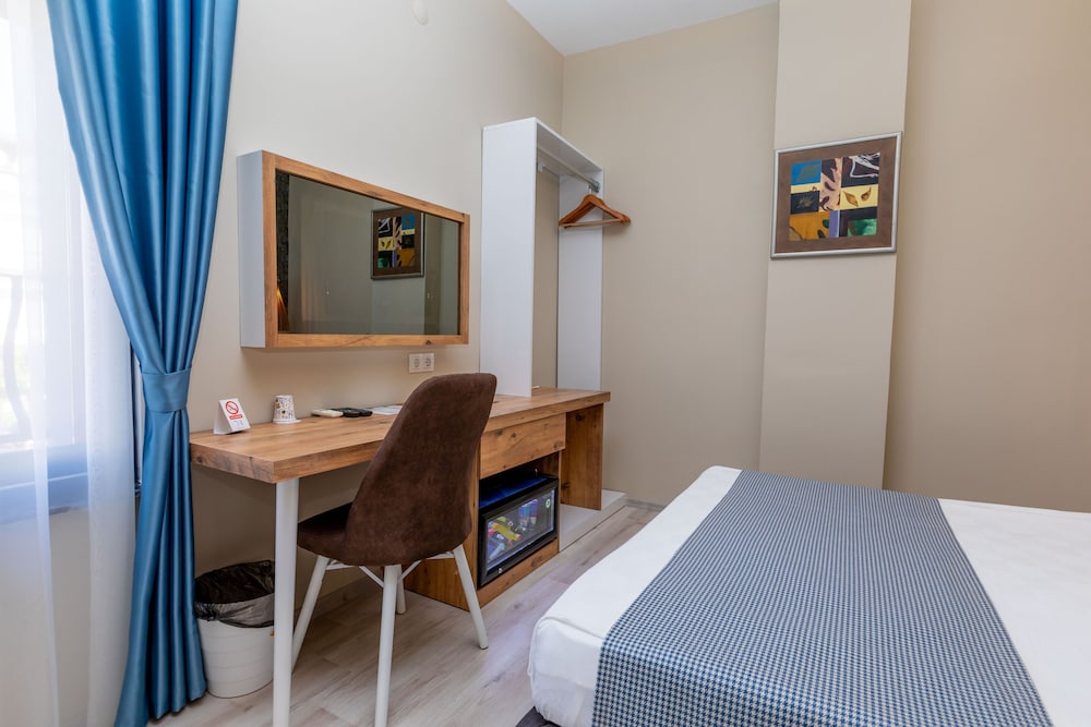 Standard Room photo 3