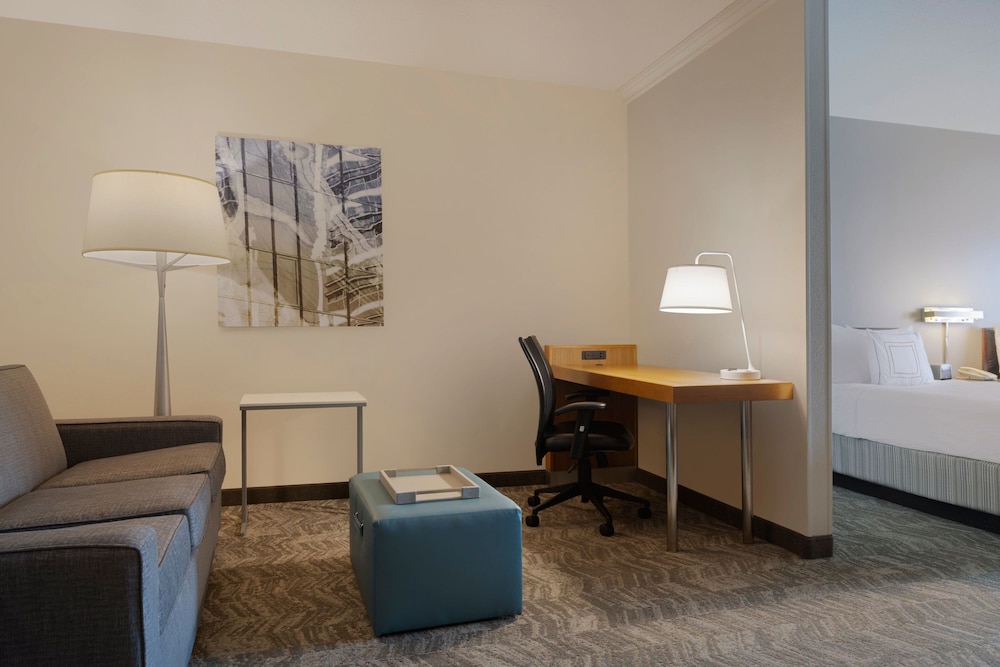 Suite, 1 King Bed with Sofa bed (Mobility/Hearing Accessible, Tub) - Photo 3