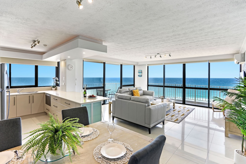 2 Bedroom Beach Front Superior - Photo 1