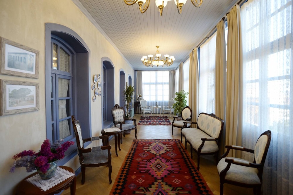 Standard Double Room, 1 King Bed, Smoking, Balcony