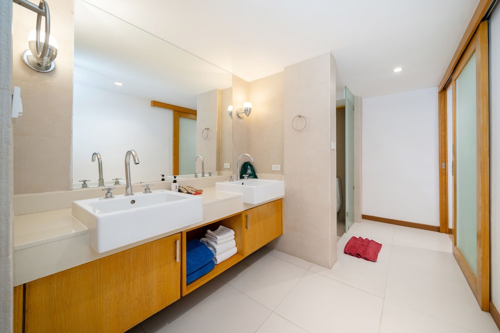 Ocean Suite 4 Bedrooms - Photo 6