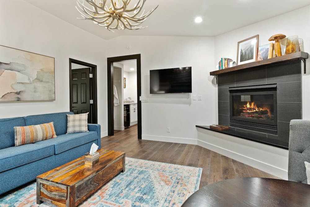 Premier Double Room, Fireplace photo 1
