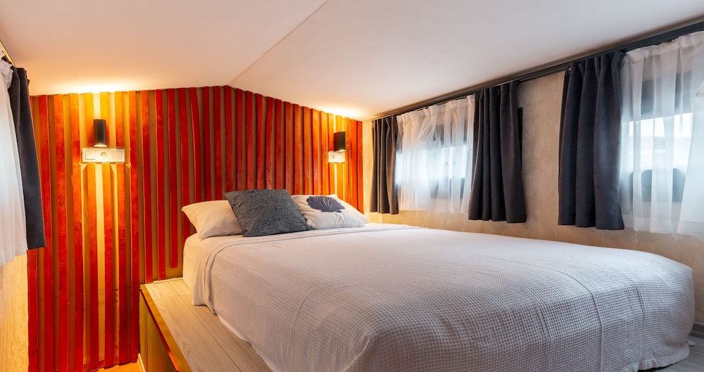 Basic Room, 1 Bedroom, Mountain View