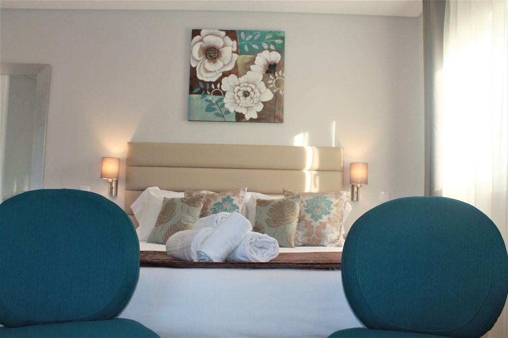 Superior Room (Super King Size) photo 2