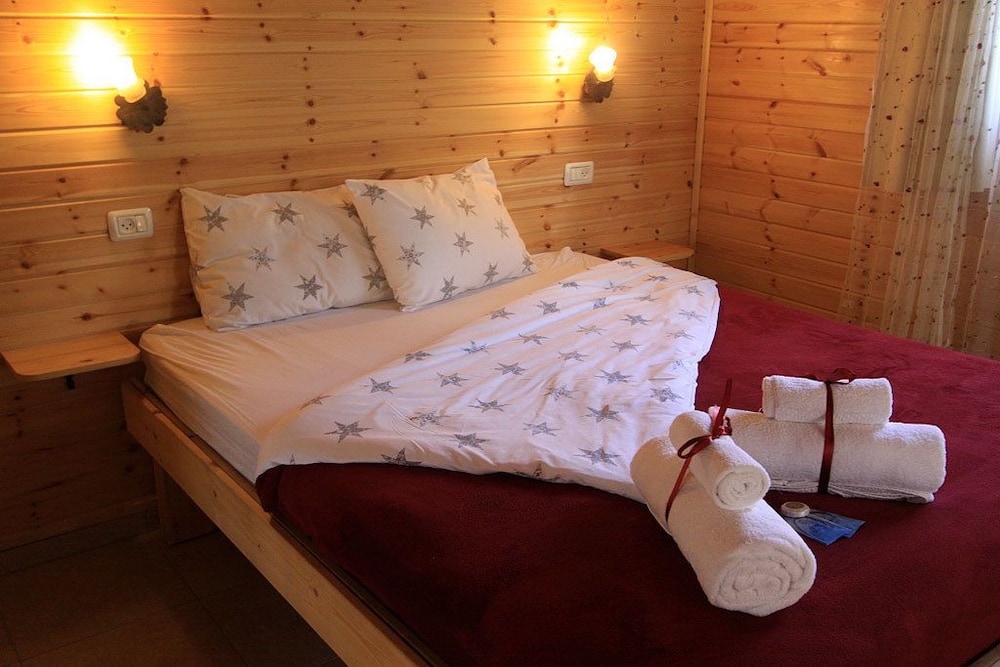 Cabin photo 1