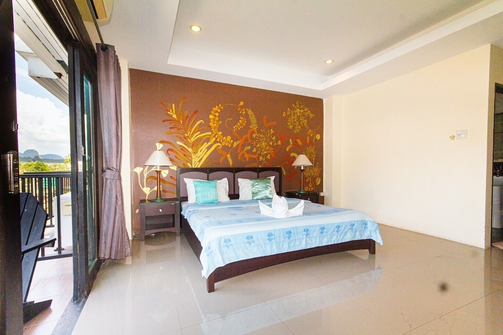 Deluxe Room - Photo 8