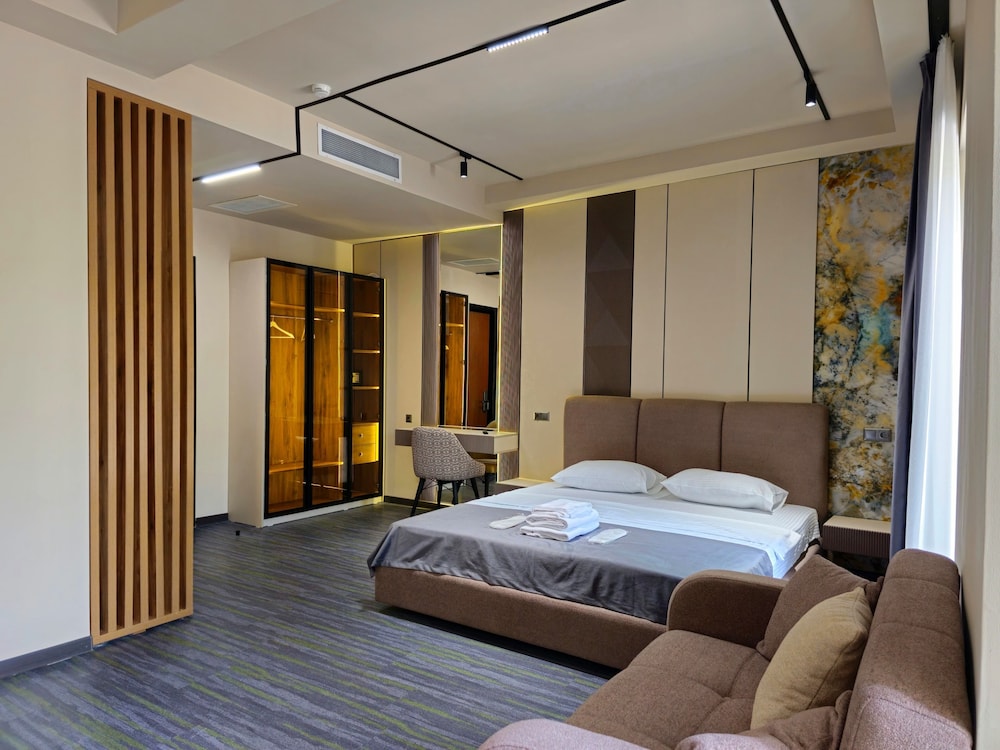 Exclusive Room, 1 Queen Bed, Non Smoking