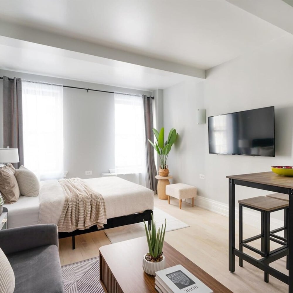 Apartment photo 1