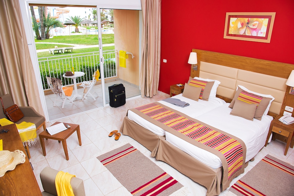 Double Room, Pool View photo 2