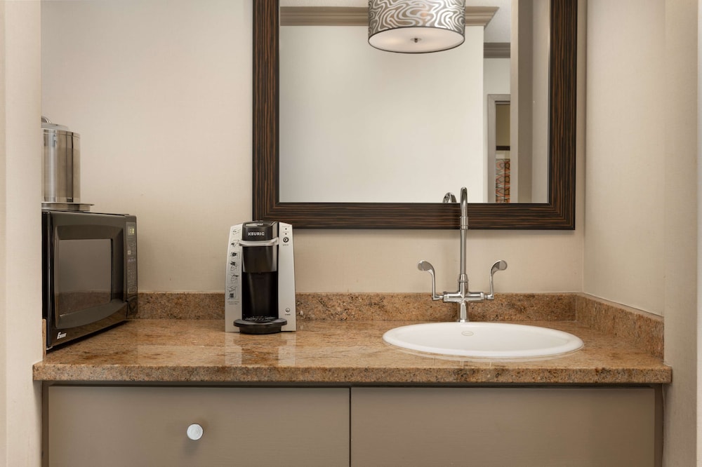 Suite, 1 Bedroom photo 2
