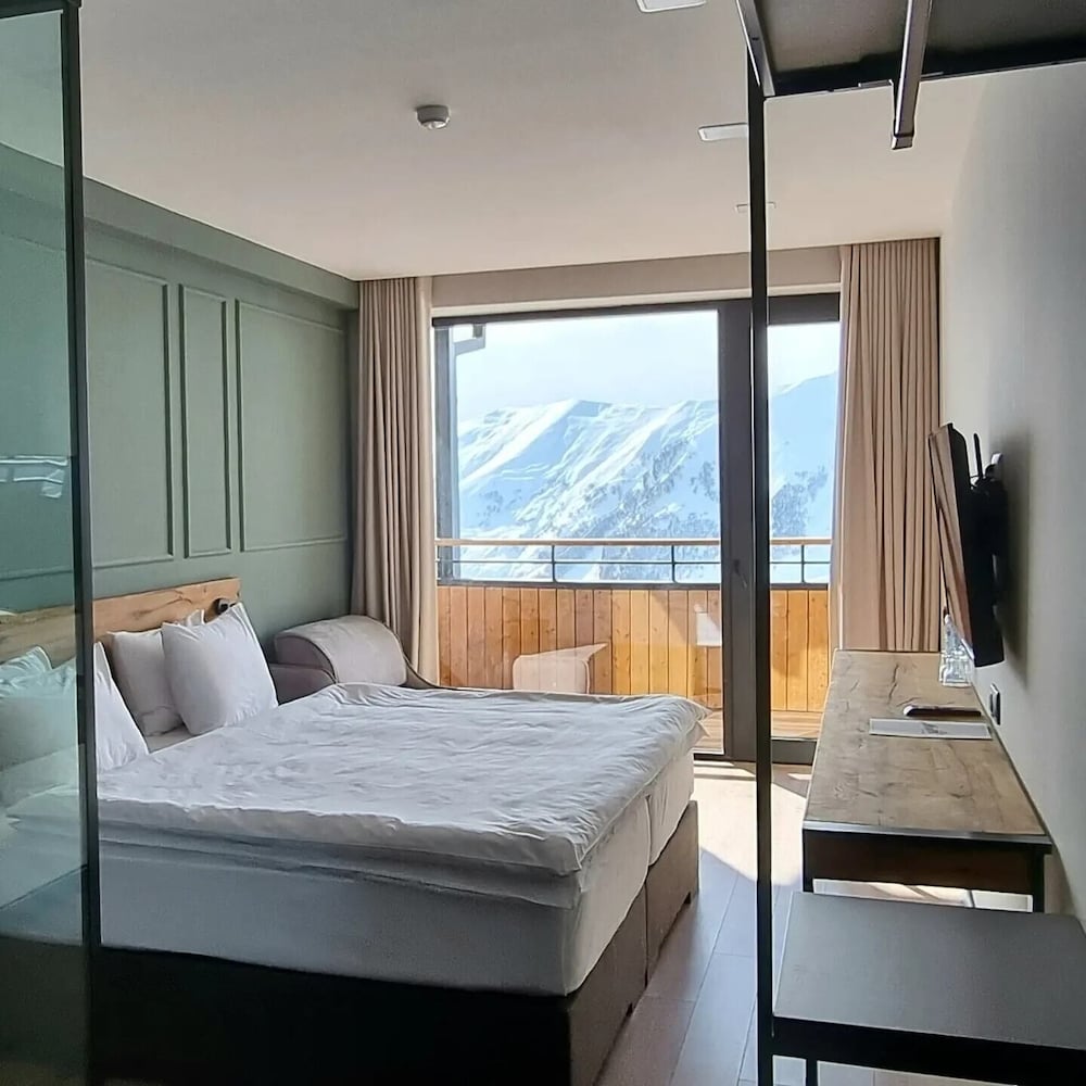Superior Double or Twin Room - Photo 2