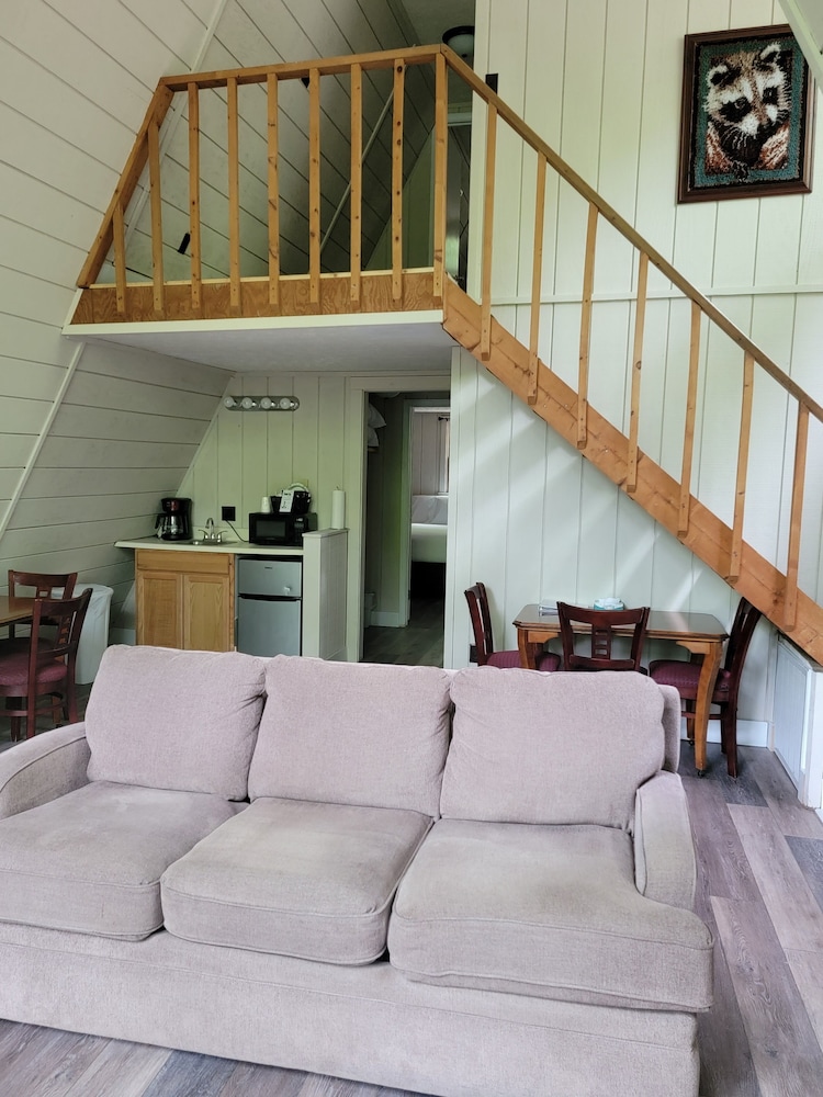 Premium Cabin photo 3