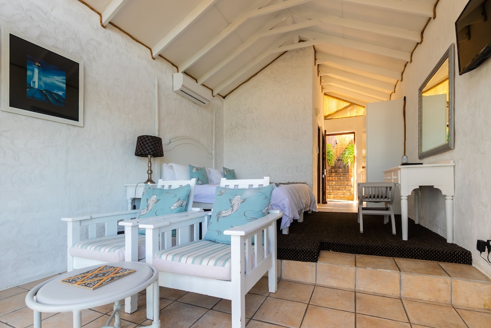 Classic Double Room, Ocean View photo 1
