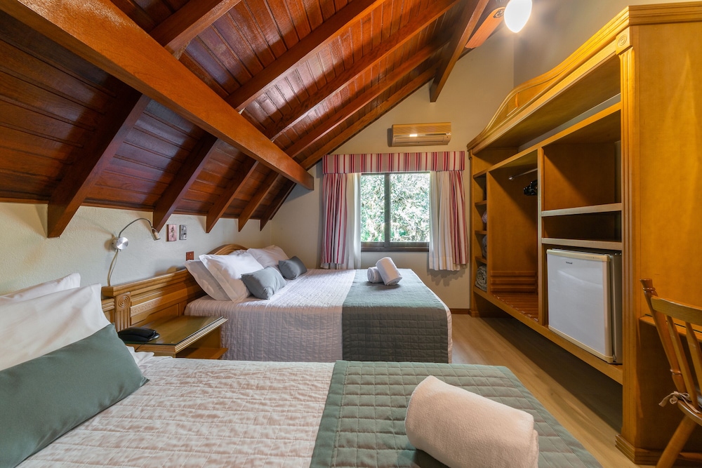 Deluxe Quadruple Room photo 3