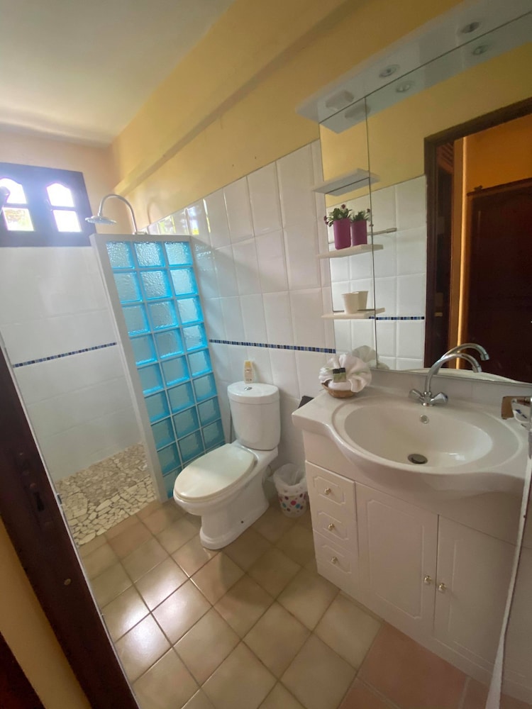 Classic Studio, 1 Double Bed, Non Smoking, Pool View photo 2