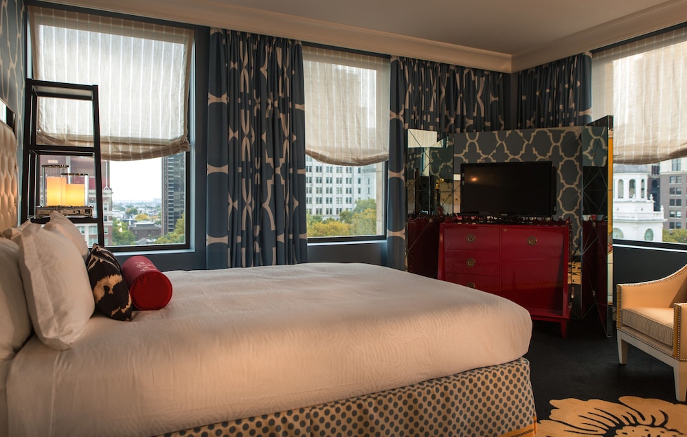 Premium King Room with Soaking Tub and Shower