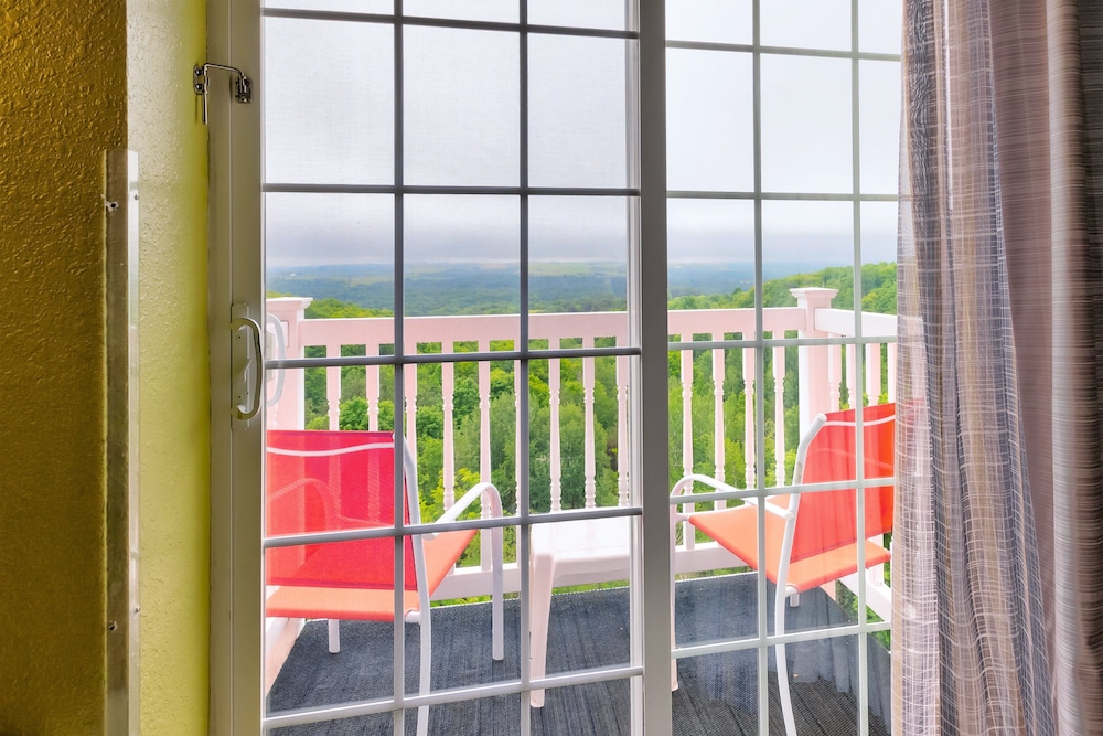 Standard Room, 2 Queen Beds, Valley View - Photo 3
