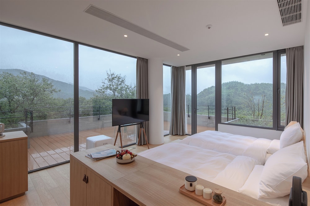 Traditional Twin Room, Hill View