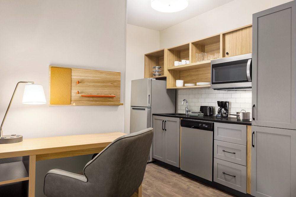 Studio Suite, 1 King Bed, Accessible, Non Smoking (Communications) photo 1