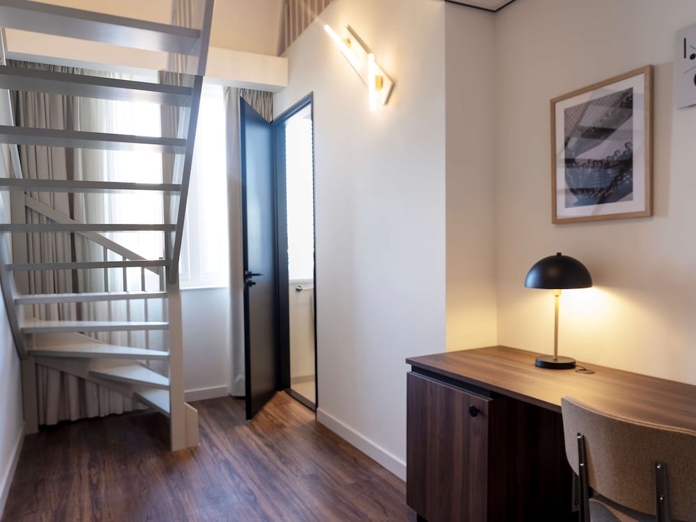 Duplex, 1 Queen Bed - Photo 3