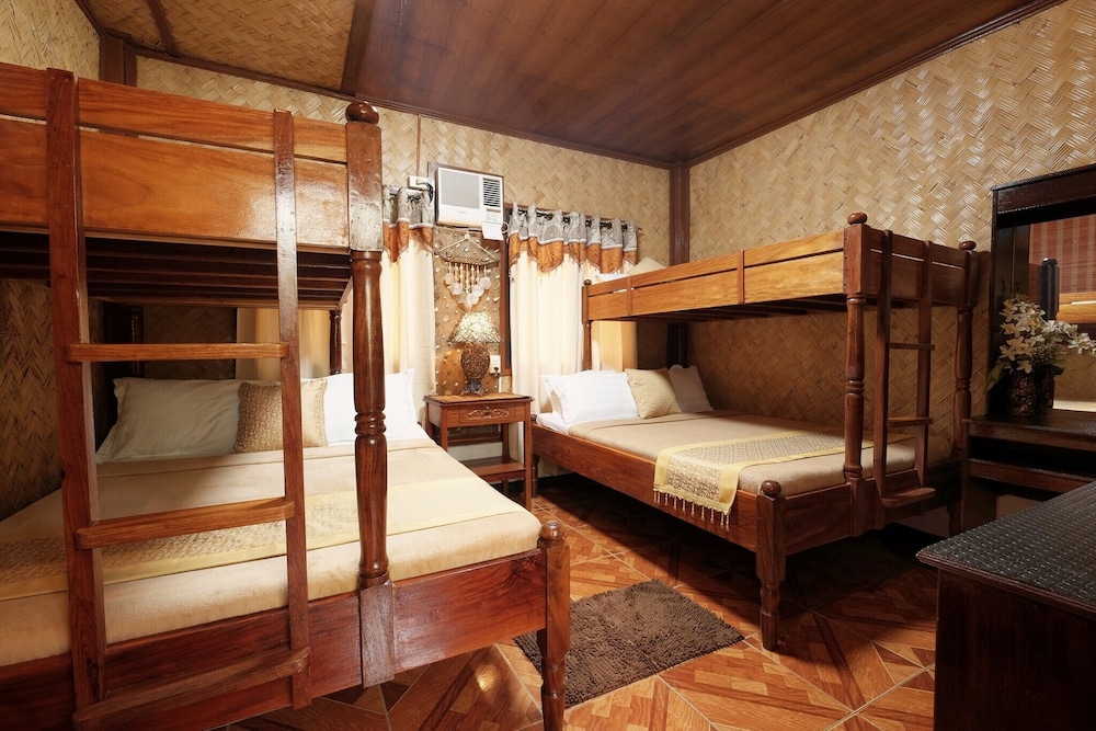 Villa 1A/1B - Deluxe & Family Room with Loft photo 1