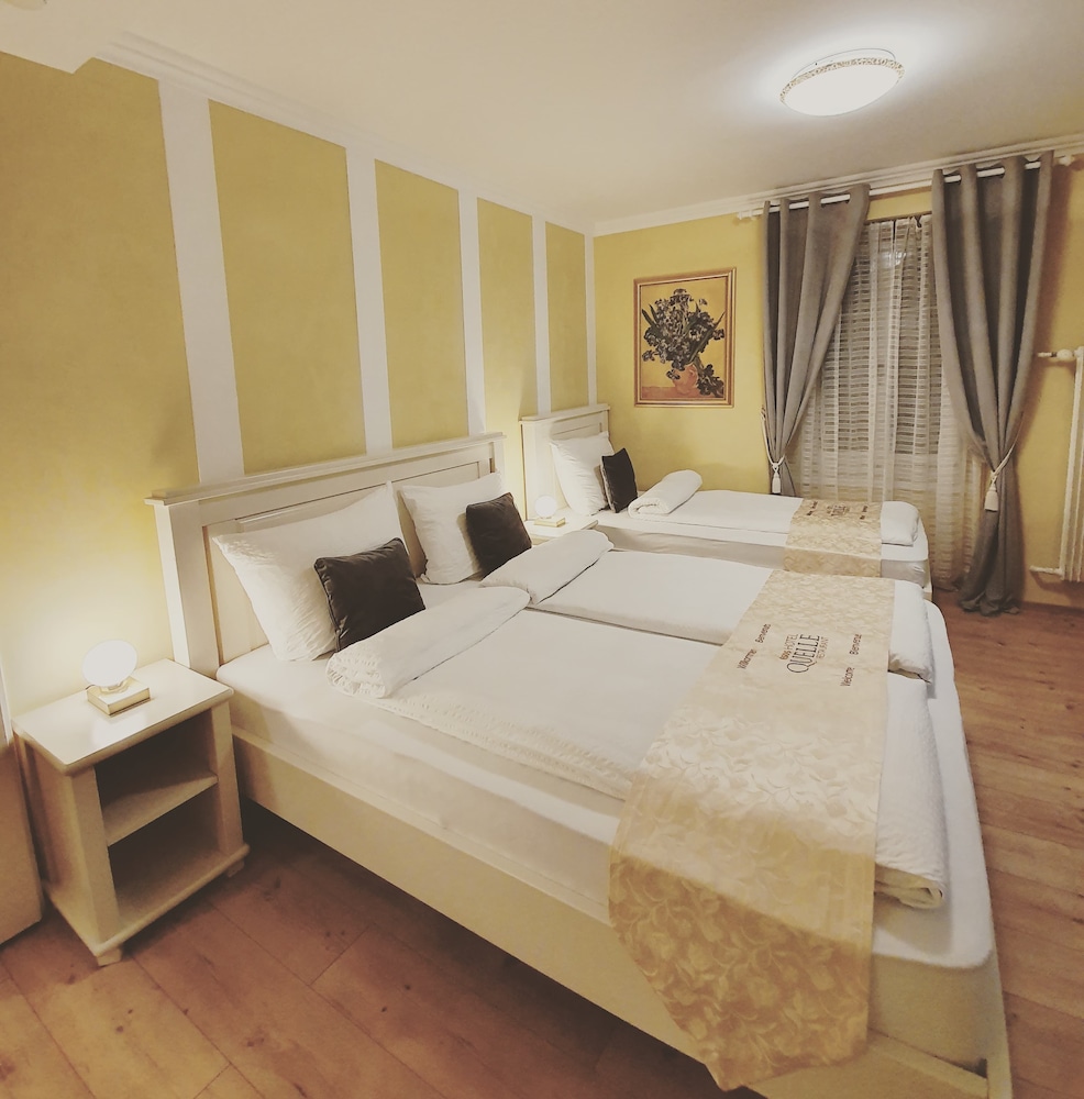 Standard Triple Room - Photo 15