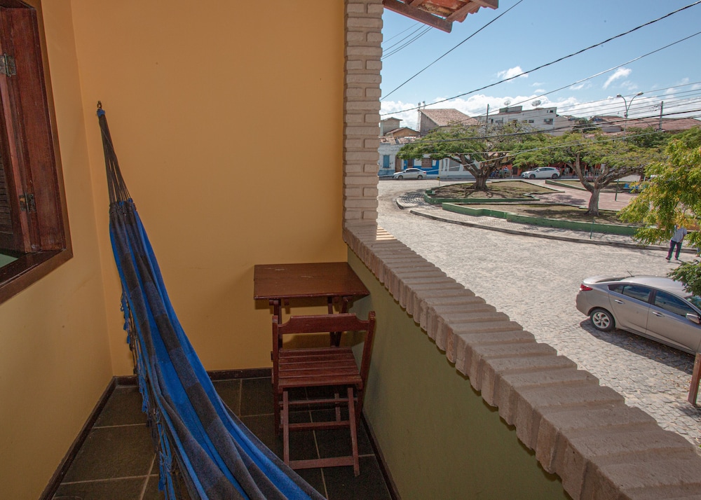Standard Room, 1 Queen Bed, Lanai, City View photo 2