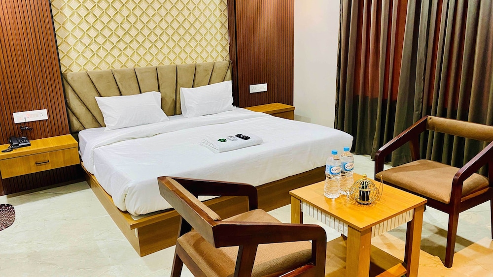 Premium Room, City View