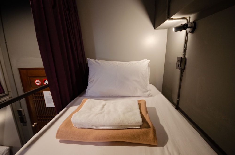 Shared Dormitory, Mixed Dorm, Shared Bathroom (4 Bunk Beds) photo 2